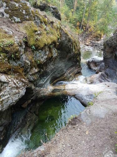 a - resize - Summer - Ashton Creek slides
